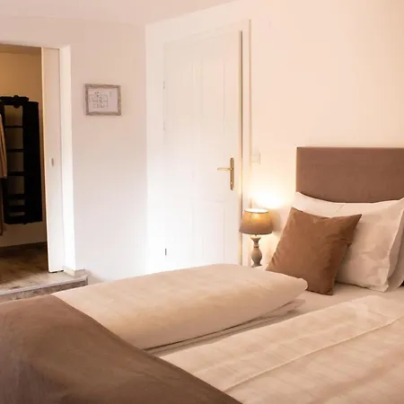 Fenix Hall Boutique Отель