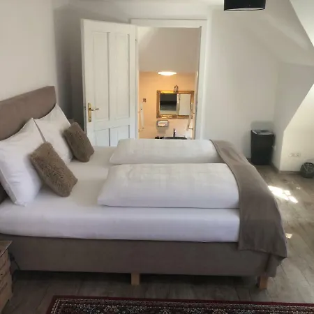 Fenix Hall Boutique 2*