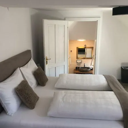 Fenix Hall Boutique Szálloda 2*