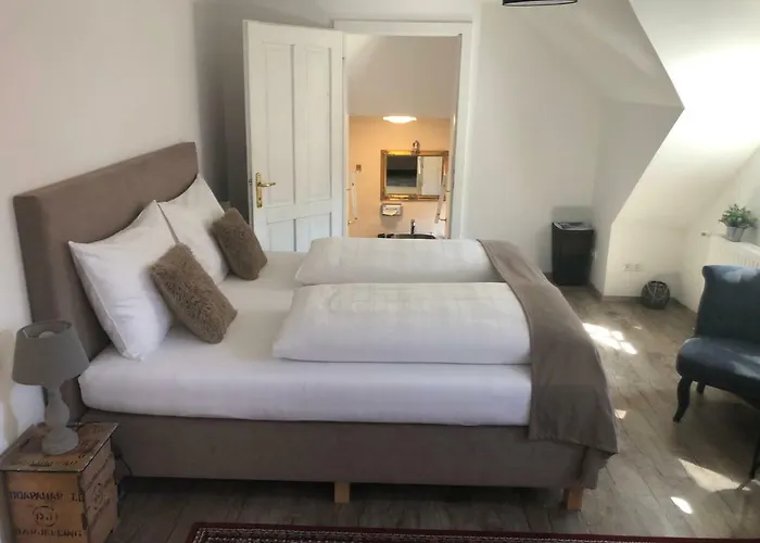 Fenix Hall Boutique 2*