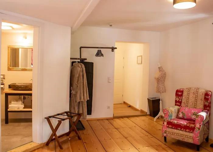 Fenix Hall Boutique 2*