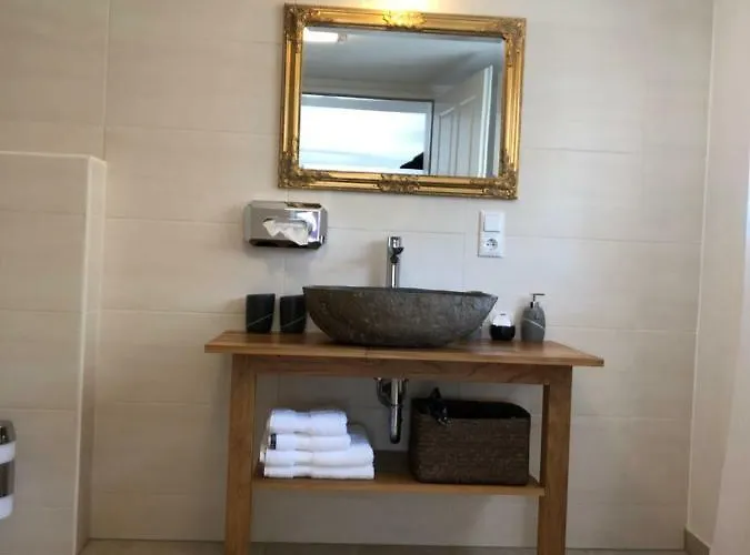 Fenix Hall Boutique Отель 2*